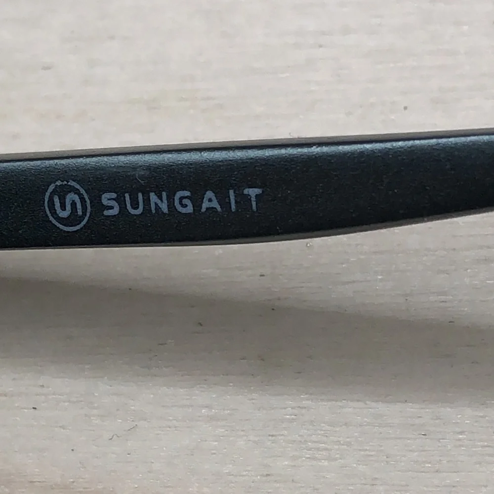 SUNGAIT 2458 Lightweight Rectangular Polarized Sunglasses 62-16-133
